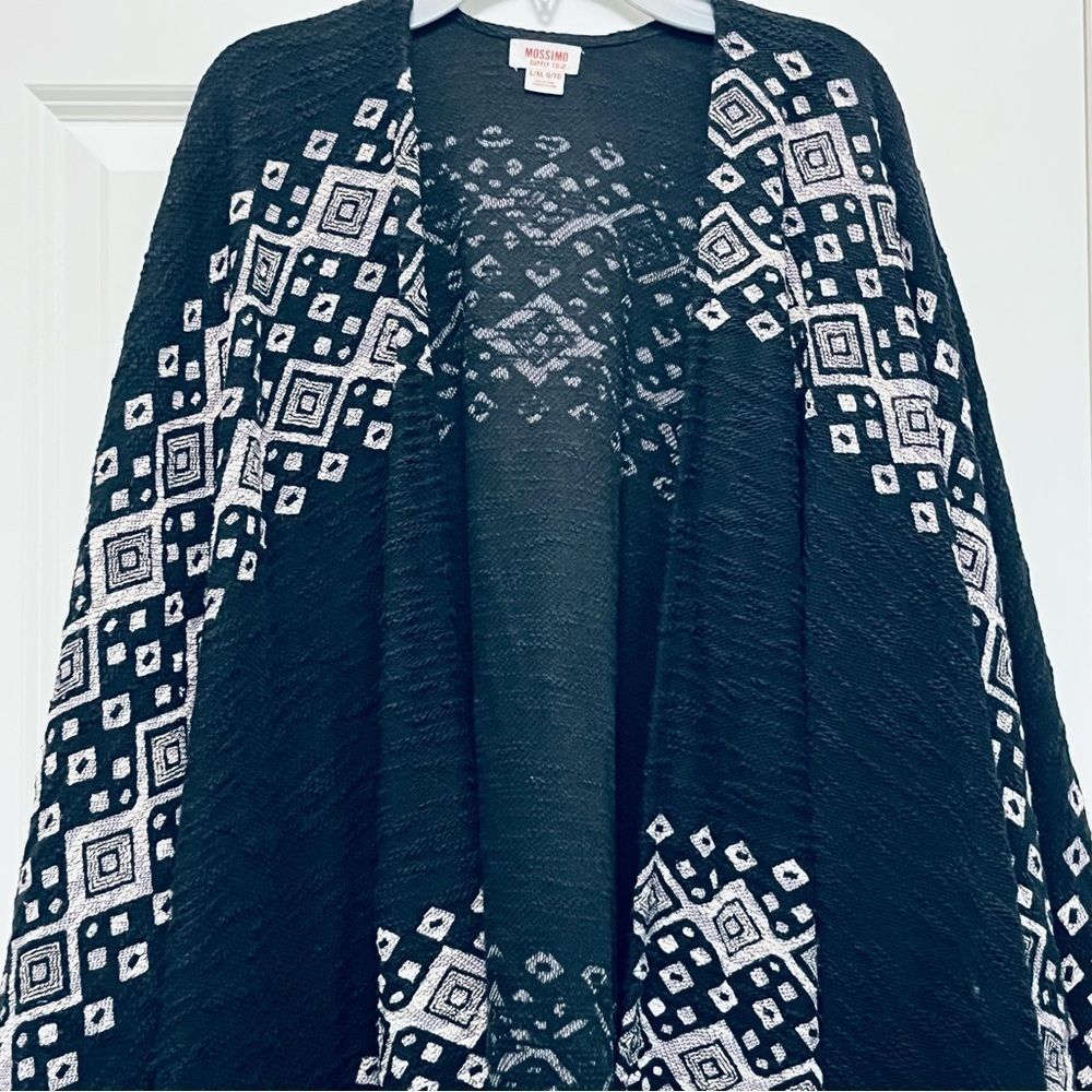 Mossimo Boho Style Cape Black and White Size Large - Picture 4 of 10